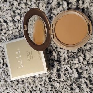 Nicole Miller Final Touch Pressed  Power Poudre compacteCappuccino 6952 0.32 oz.